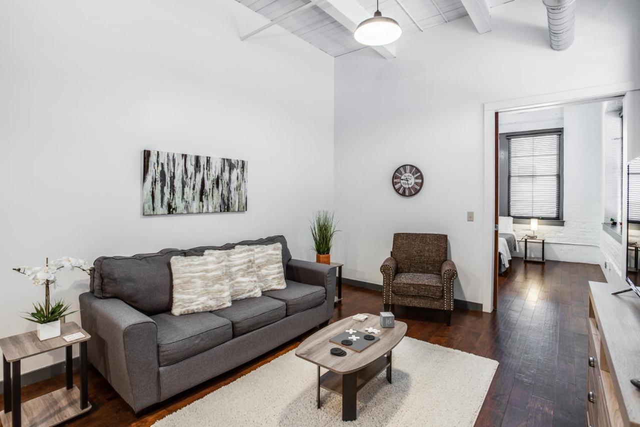 Ny Style Centric Loft With King Bed By Park Ave Apartamento Rochester Exterior foto