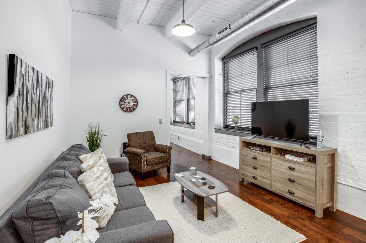 Ny Style Centric Loft With King Bed By Park Ave Apartamento Rochester Exterior foto