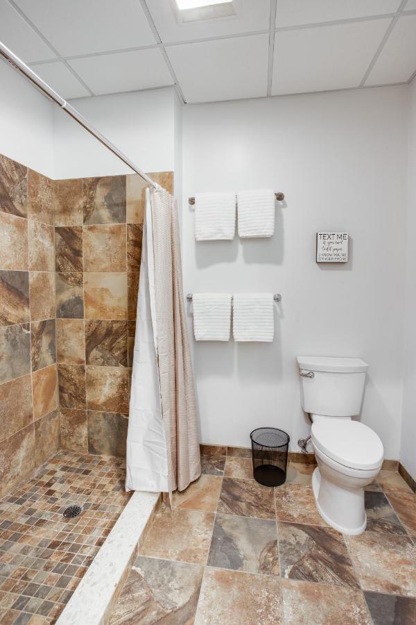 Ny Style Centric Loft With King Bed By Park Ave Apartamento Rochester Exterior foto